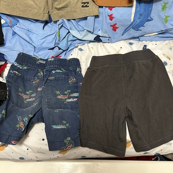 Kids' Multicolor Shorts bundle - Picture 7 of 10